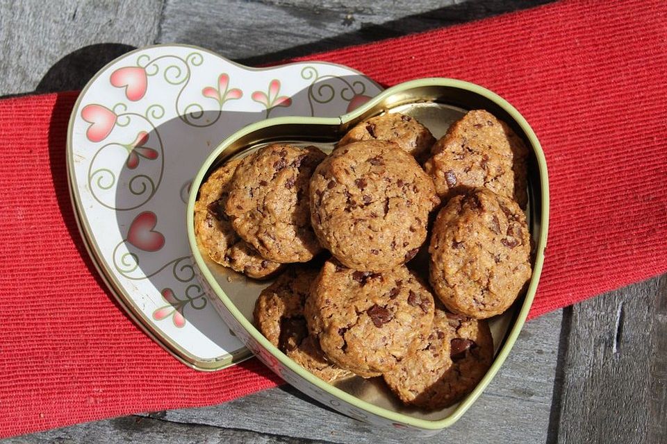 Laktosefreie Hafercookies mit Schokolade