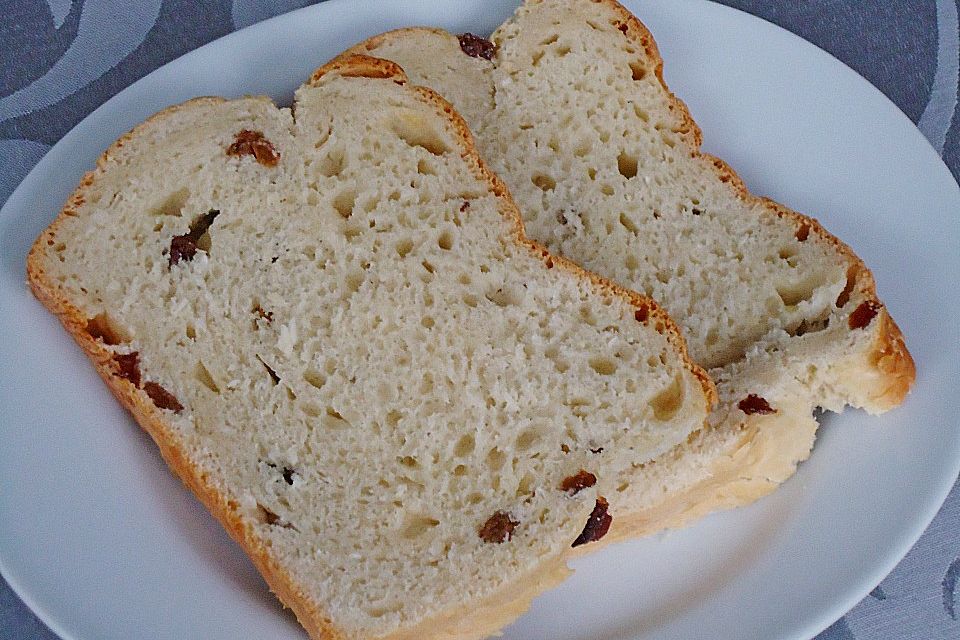 Rosinenbrot mit Kokosmilch