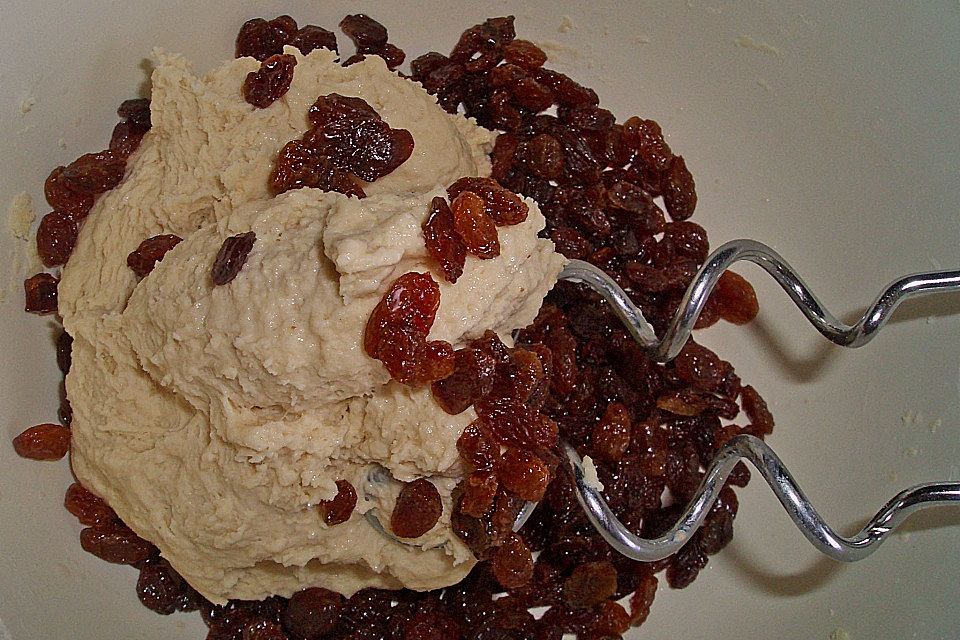 Rosinenbrot mit Kokosmilch