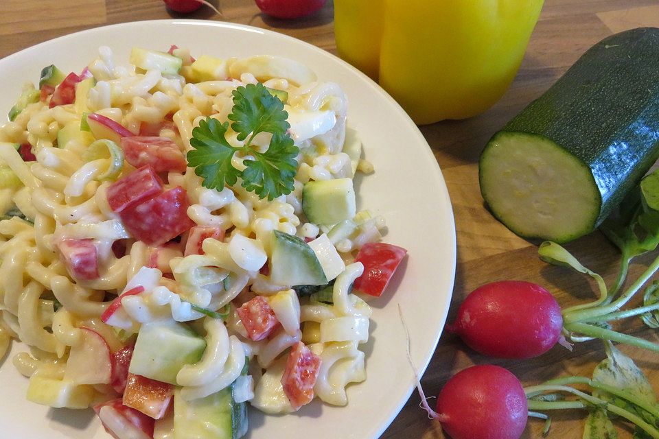 Nudelsalat mit Joghurt