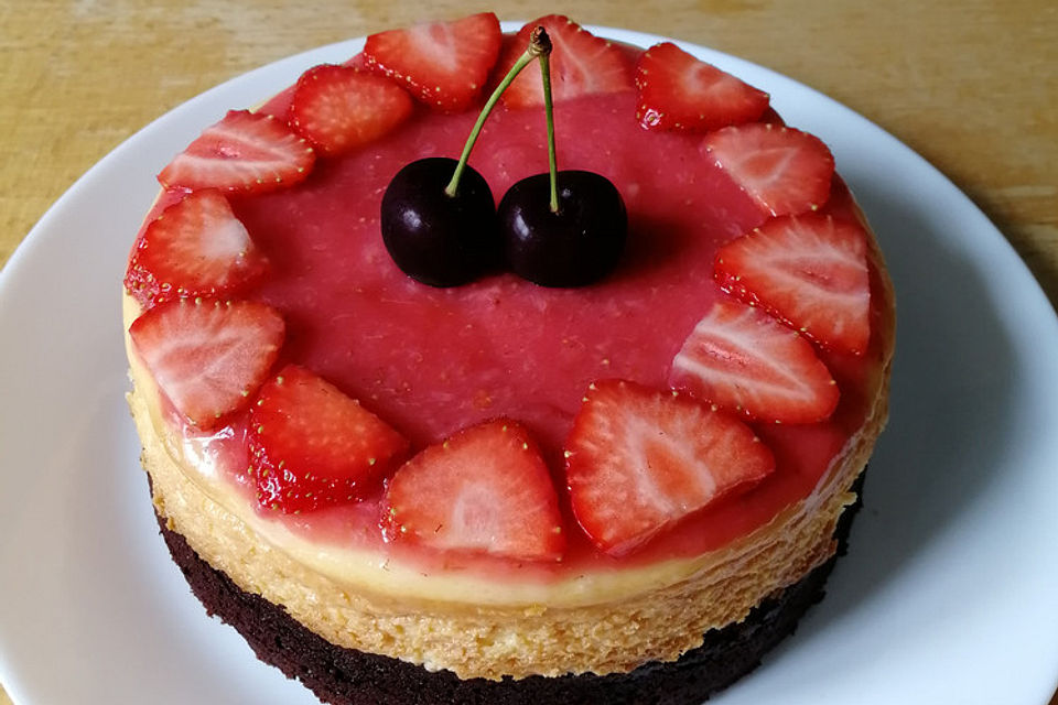 Brownie-Cheesecake mit Topping