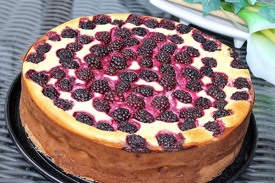 Käsekuchen mit Brombeeren