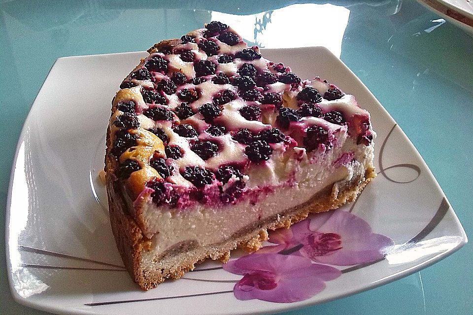 Käsekuchen mit Brombeeren