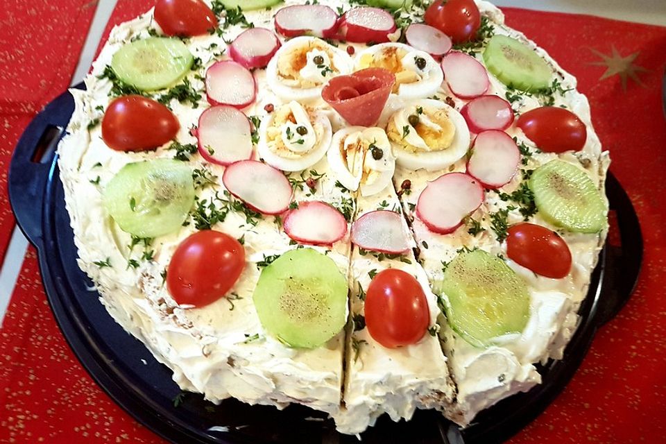 Herzhafte Sandwichtorte