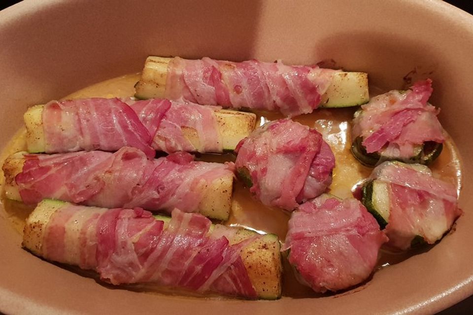 Zucchinisticks mit Bacon