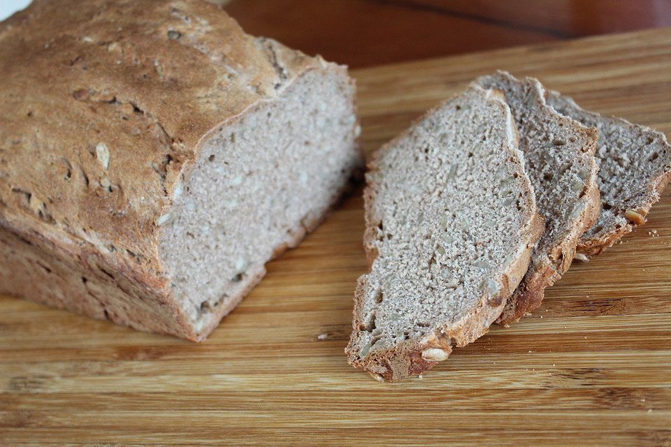 Jennys Dinkelvollkornbrot mit Sonnenblumenkernen