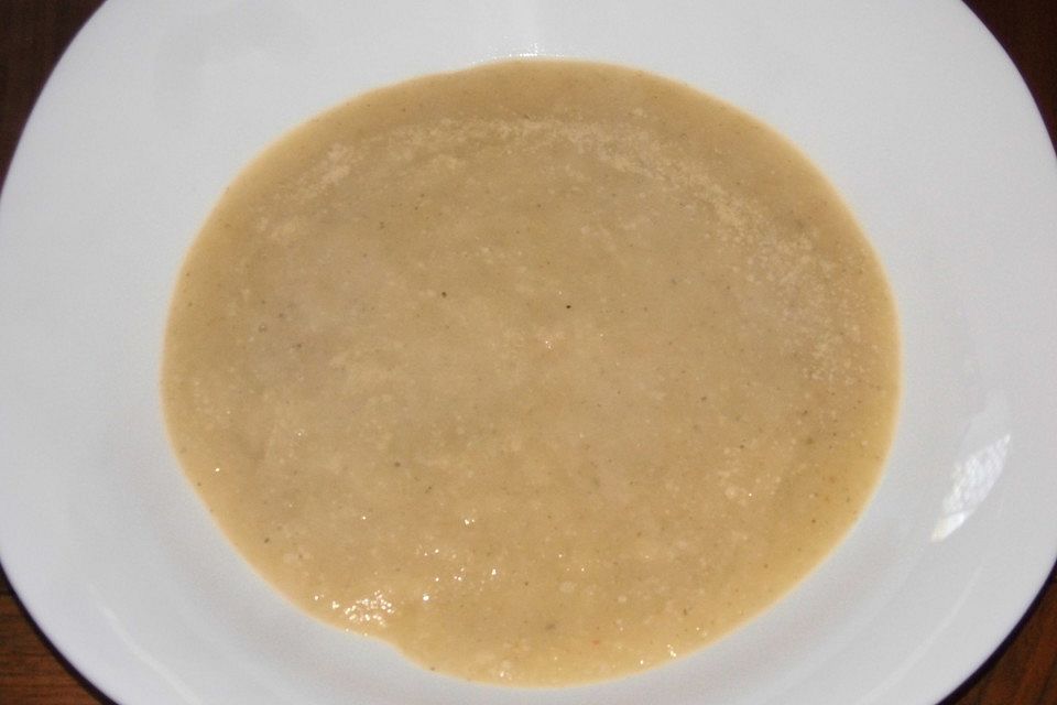 Böhmische Selleriesuppe