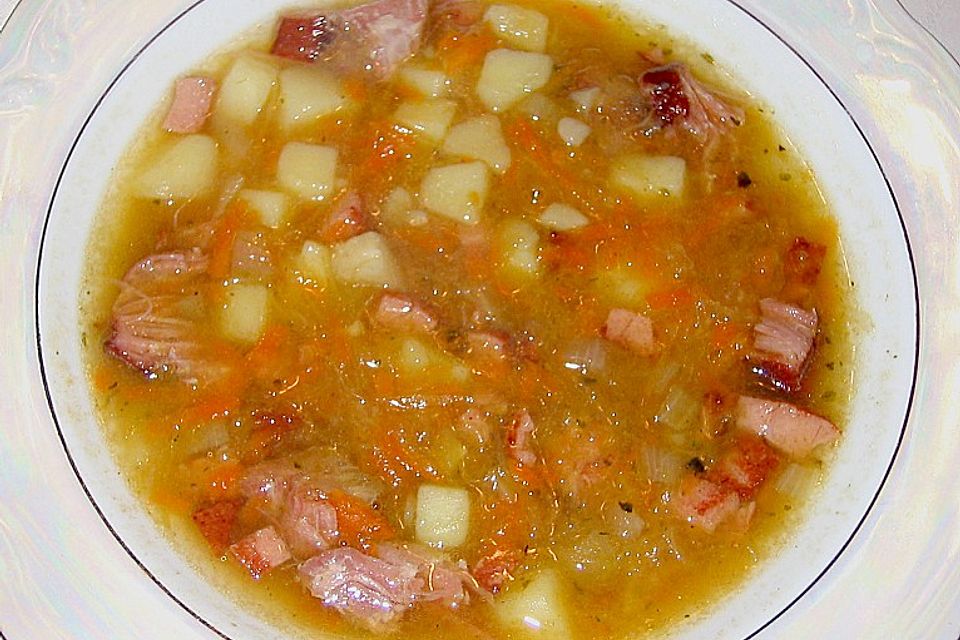 Szegediner Sauerkrautsuppe