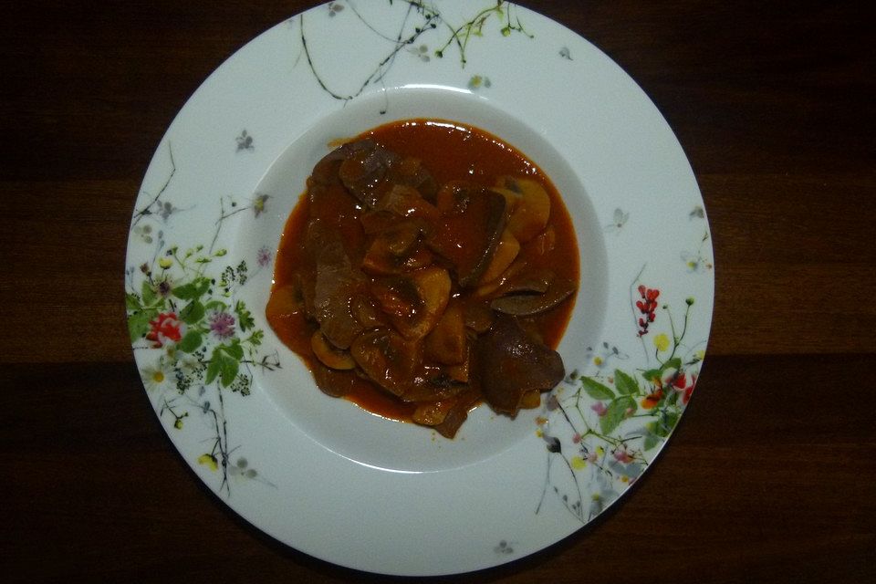 Nierengulasch mit Champignons