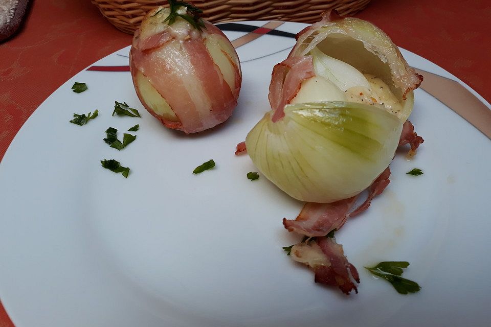 Gefüllte Zwiebeln mit Mozzarella