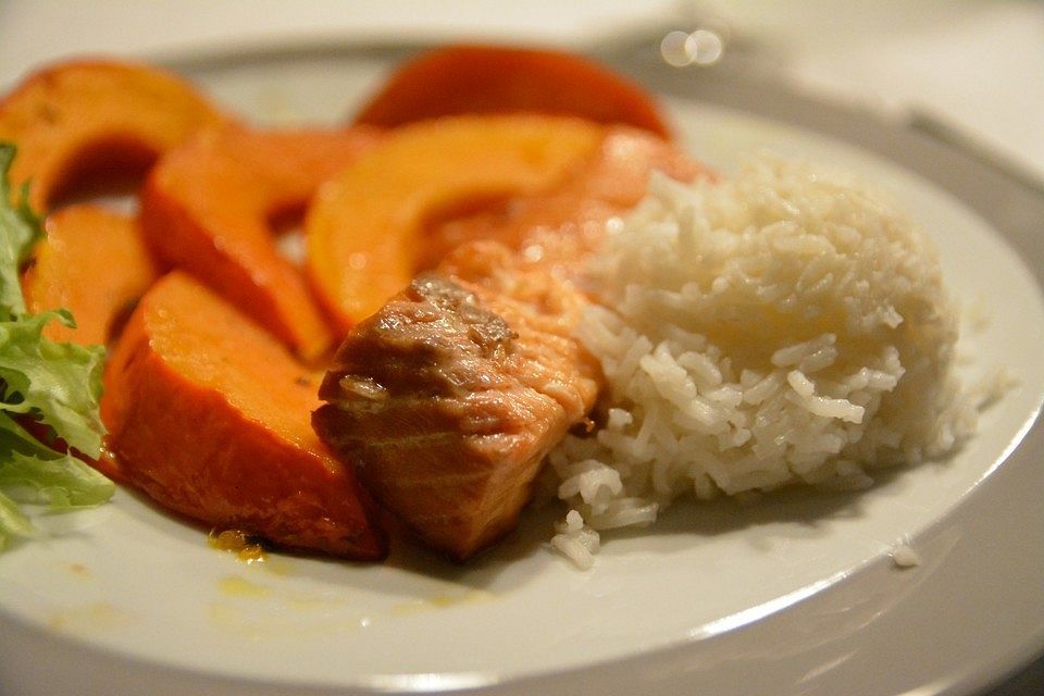 Ofenkürbis mit gebeiztem Lachs