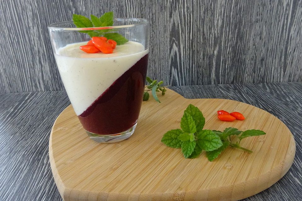 Panna Cotta Heidelbeere