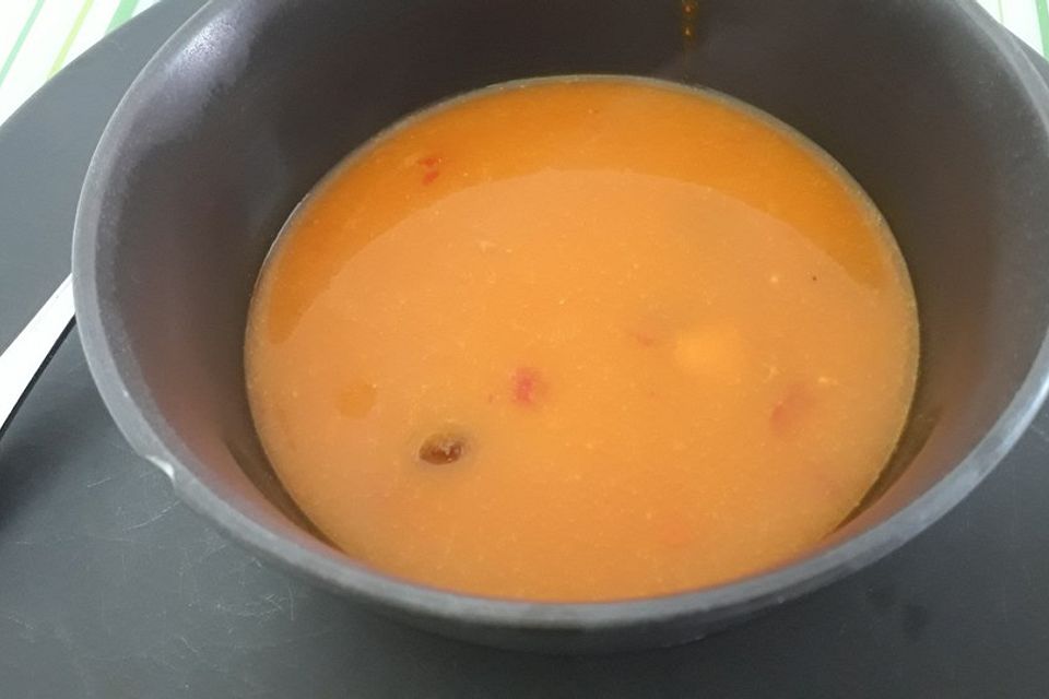 Hokkaido-Kürbissuppe mit Milch