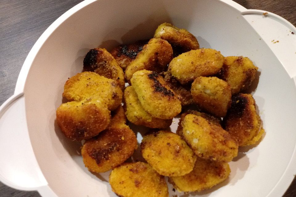 Hähnchennuggets mit würziger Kräuterpanade