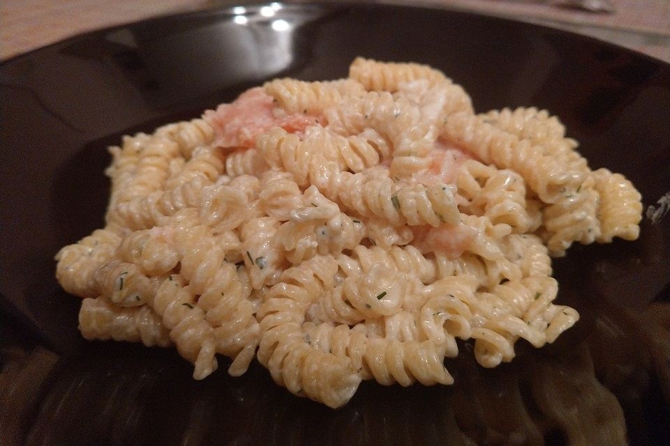 Onepot Spirelli mit Räucherlachs