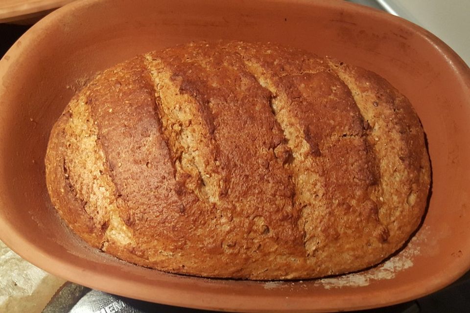 Bauernbrot aus dem Römertopf