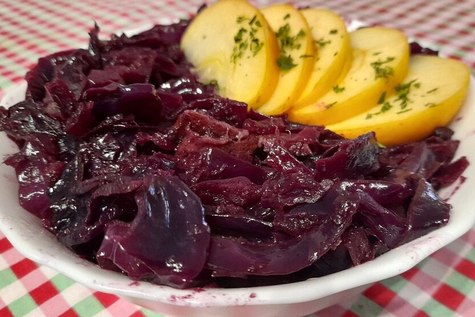 Apfel-Rotkohl mit Kastanien