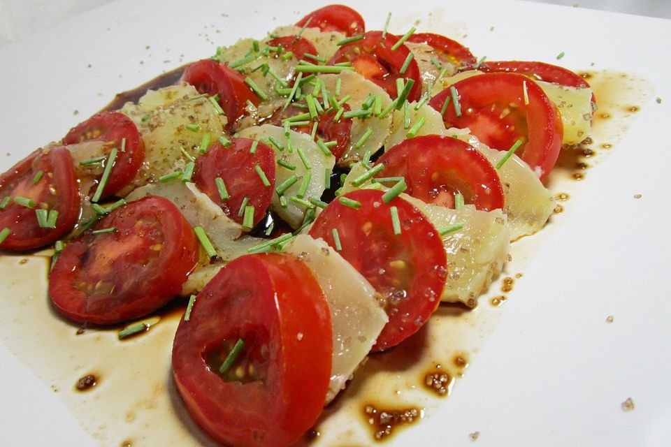 Harzer Käse-Tomate-Carpaccio