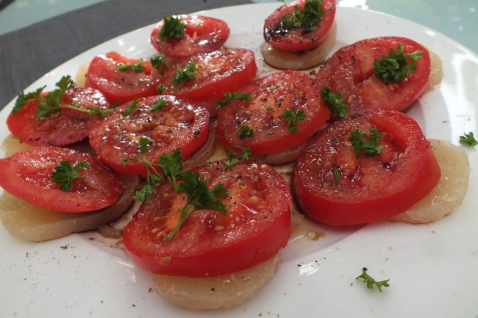 Harzer Käse-Tomate-Carpaccio