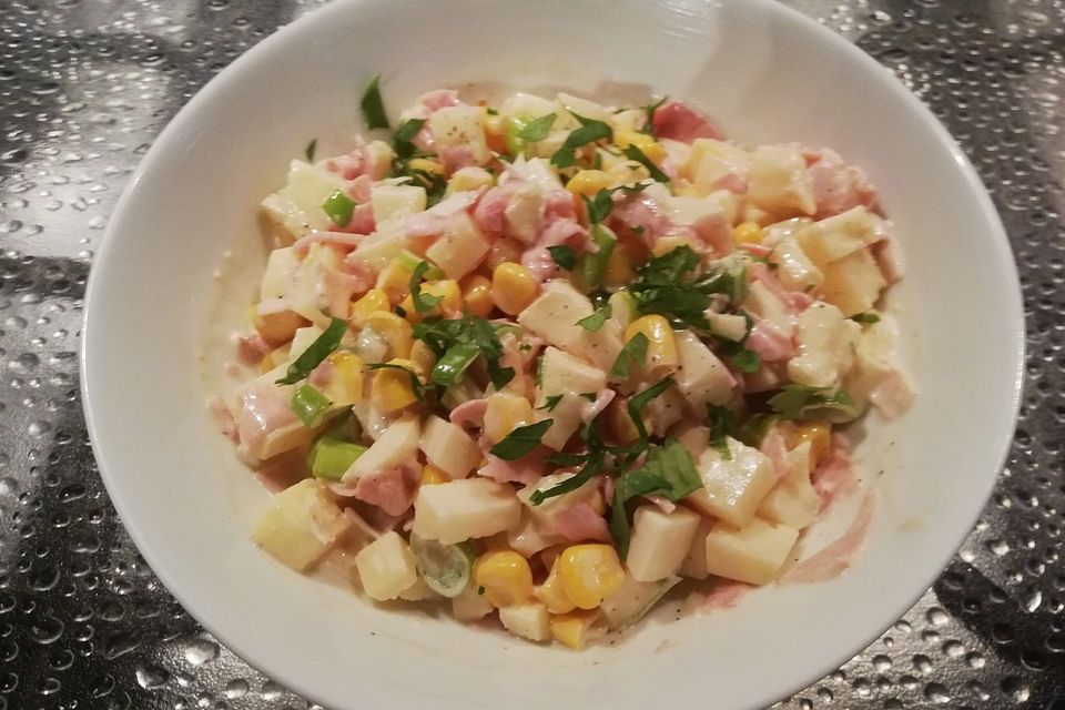 Emmentaler Käsesalat