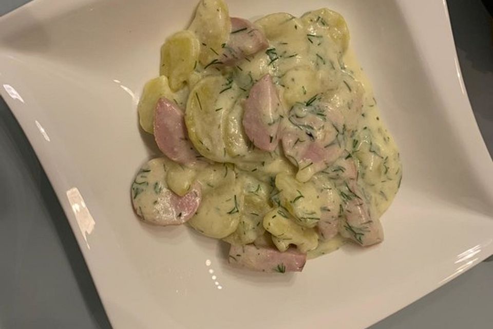 Dillerdäpfel mit Knacker