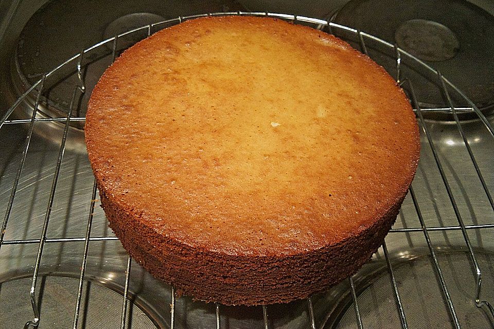 Baumkuchen mit Marzipanfüllung