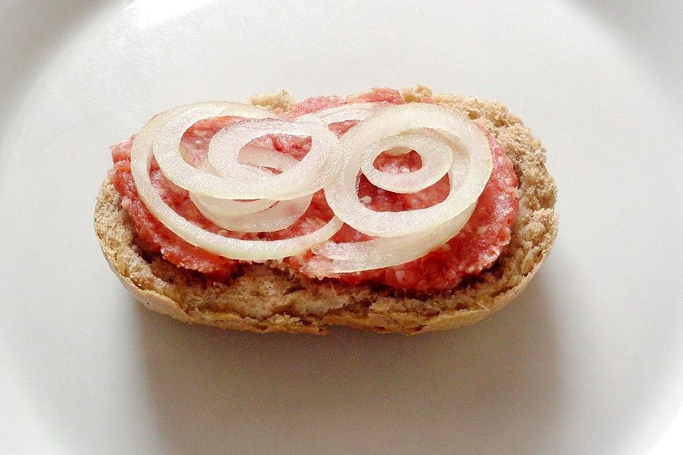 Mettbrötchen