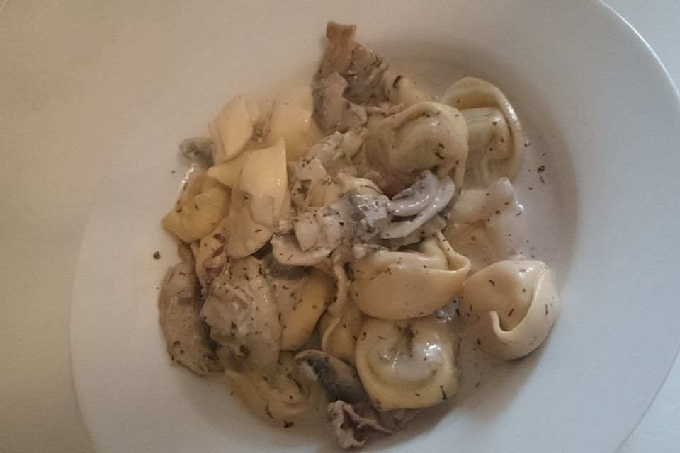 Tortelloni in Frischkäsesoße