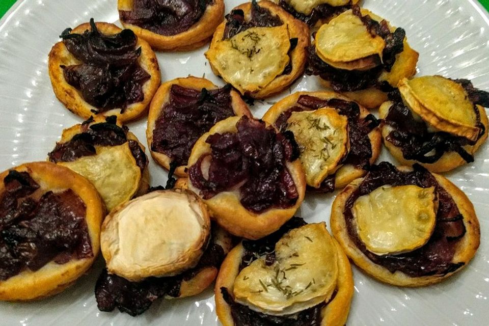 Tartelettes mit Zwiebelconfit