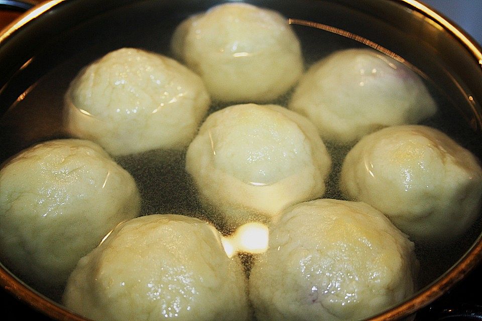 Zwetschgenknödel