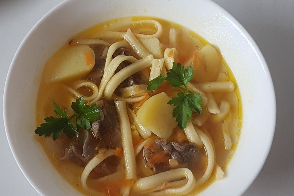 Spätzle-Suppe