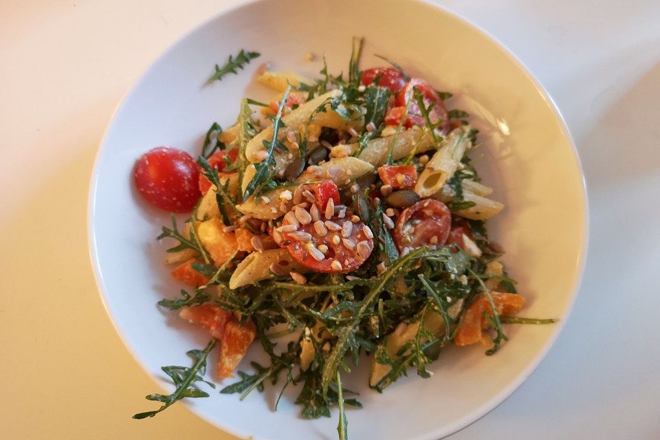 Sommerlicher Nudelsalat