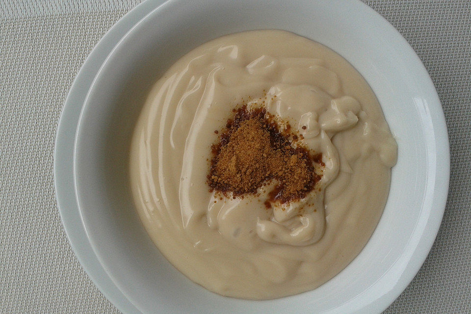 Veganer Pudding mit Mandelmilch