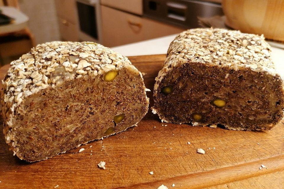 Leinsamen-Nuss-Brot