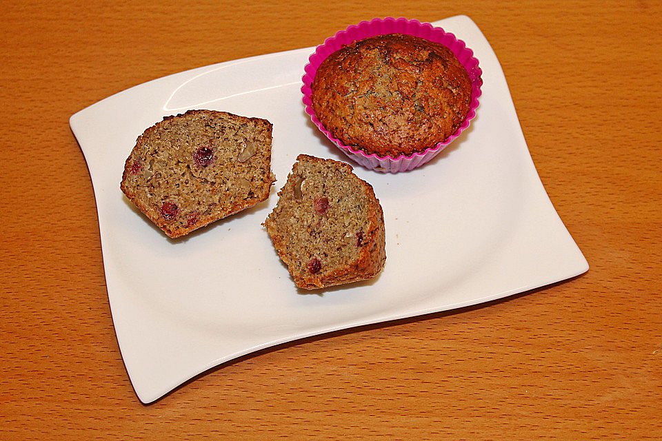 Preiselbeer - Walnuss - Muffins