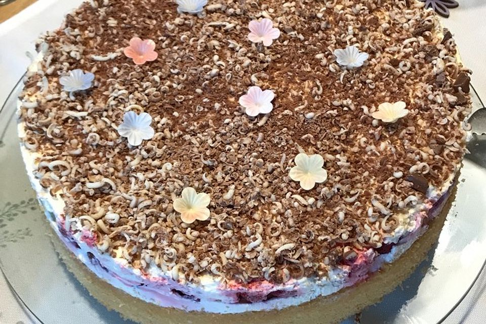 Himbeer-Torte mit Ahoibrause