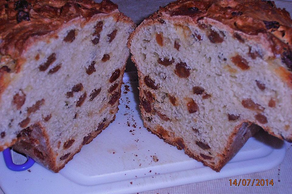 Rosinenbrot mit Quark