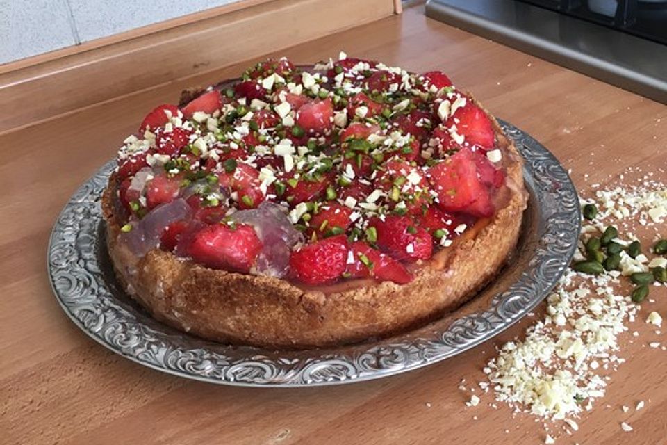 Käsekuchen mit Erdbeeren