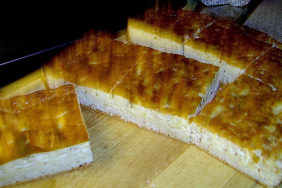 Speckkuchen mit Quarkölteig