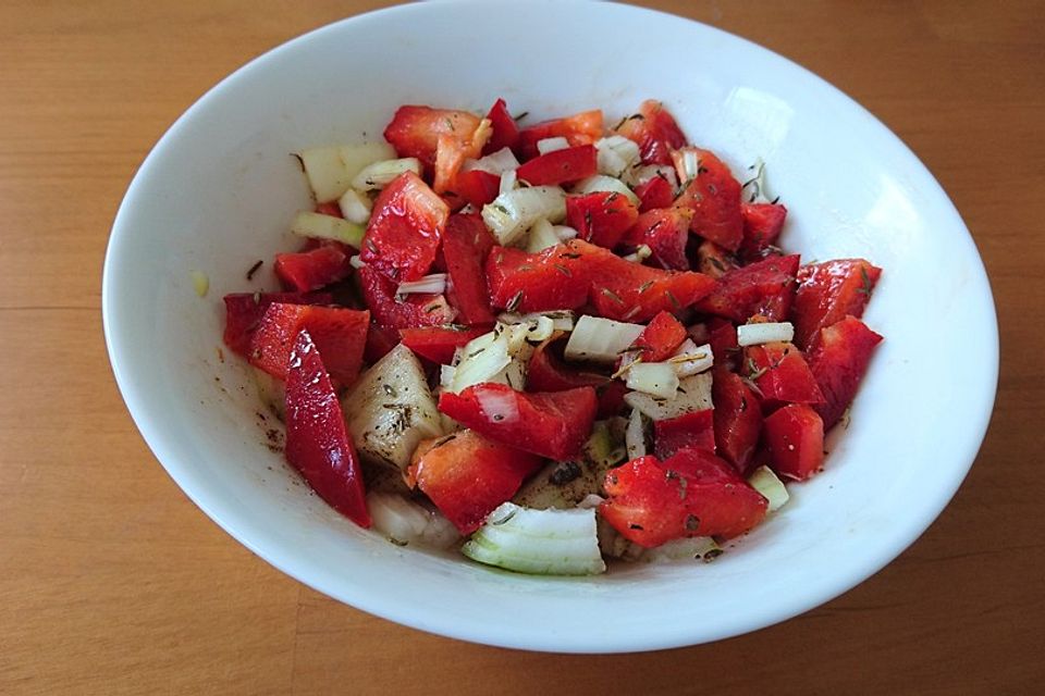 Paprika-Zwiebel-Salat