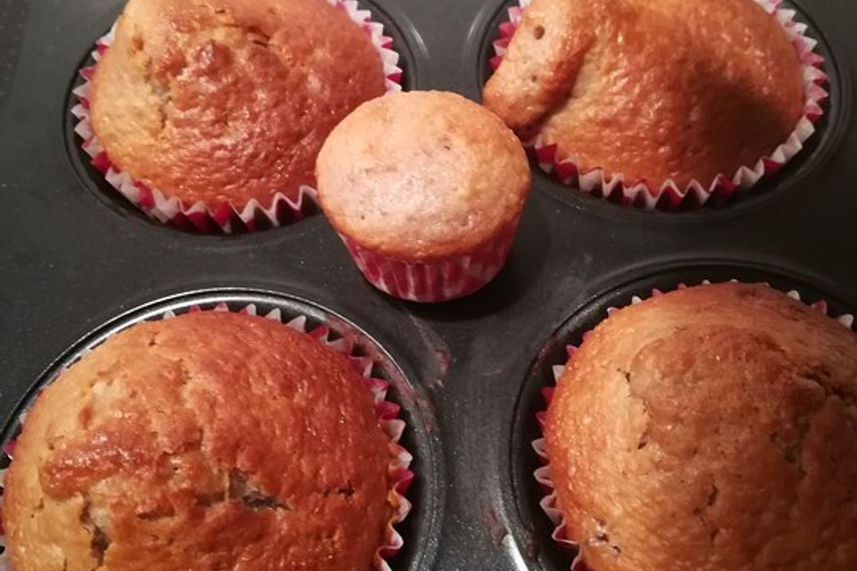 Kirschjogurt-Muffins mit Kokosflocken