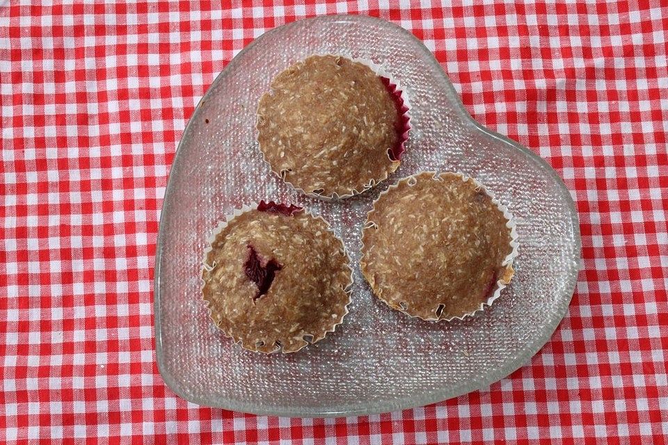 Kirschjogurt-Muffins mit Kokosflocken