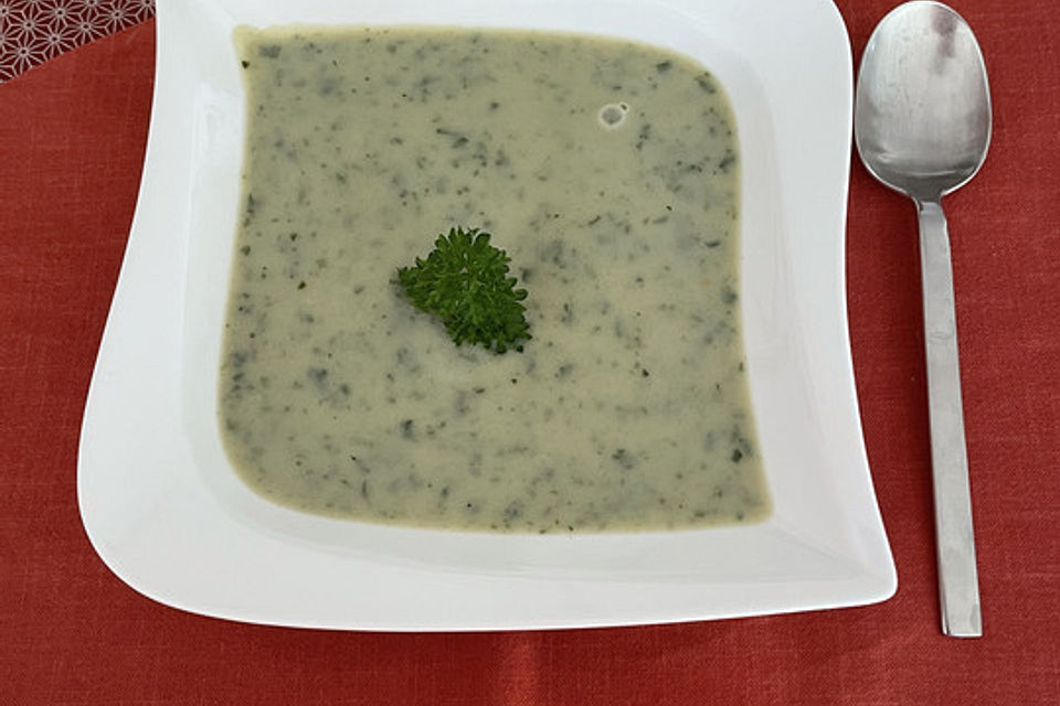 Bärlauch-Zucchini-Suppe