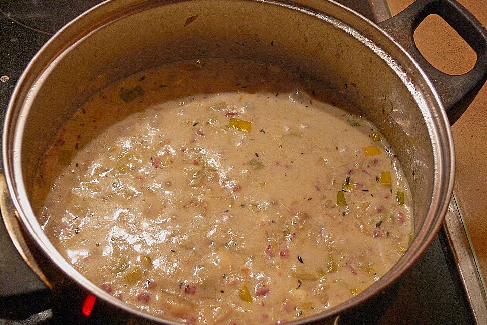 Lauchsuppe mit Speck