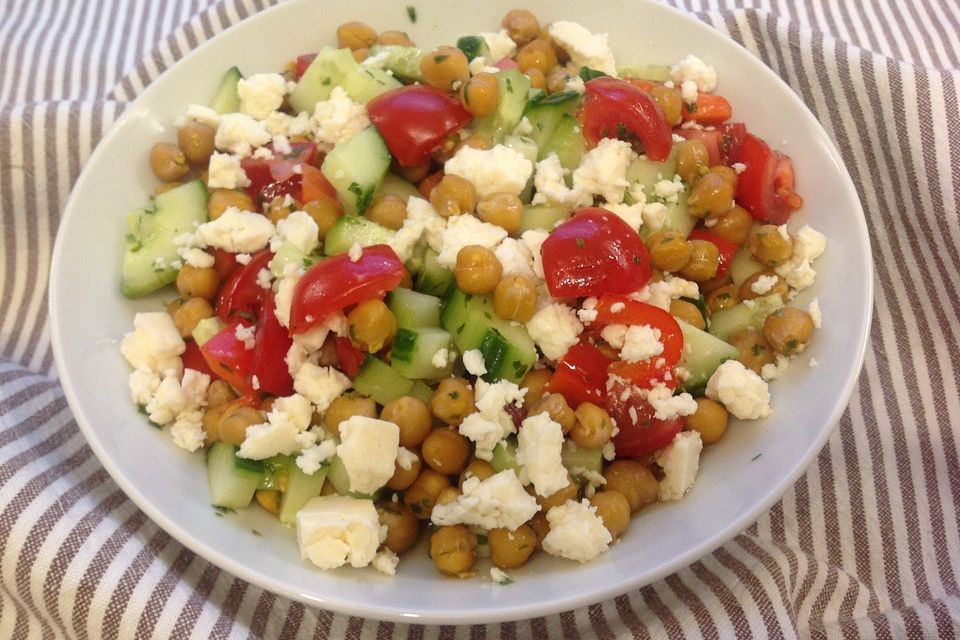 Kichererbsen-Feta-Salat