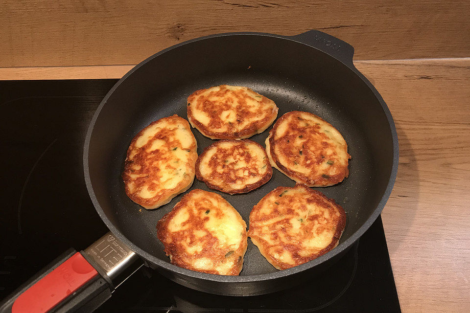 Kartoffelplätzchen aus Kartoffelpüree