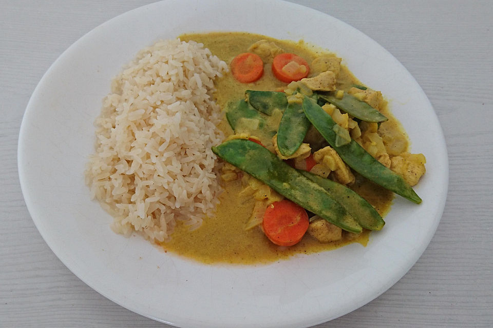 Curryhähnchen mit Reis