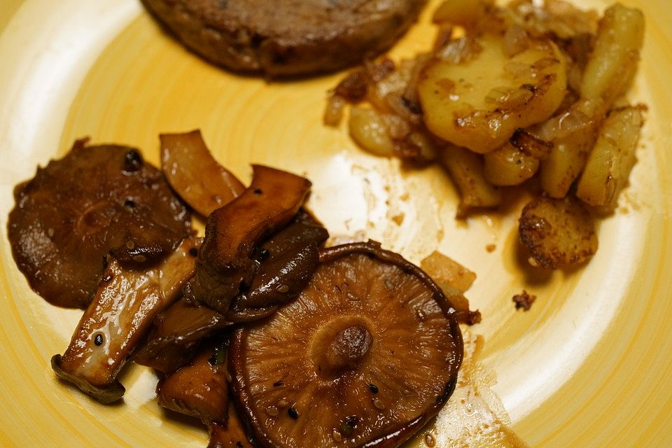 Pilz-Bulgogi mit Bratkartoffeln