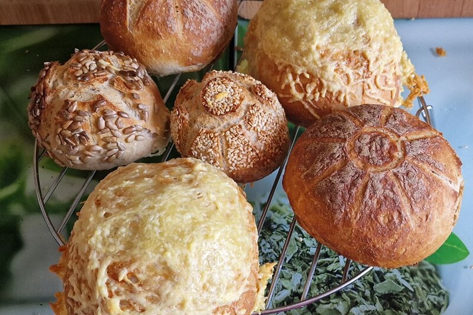 Herzhaftes Roggenmischbrot mit Sauerteig