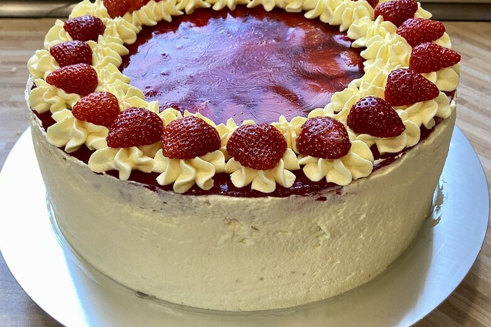 Erdbeertorte mit Vanillecreme